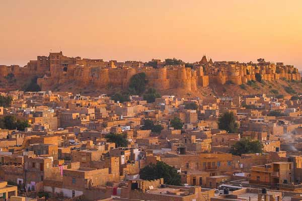 Car hire in Jaisalmer