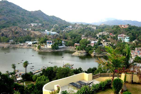 Car hire in Mount Abu